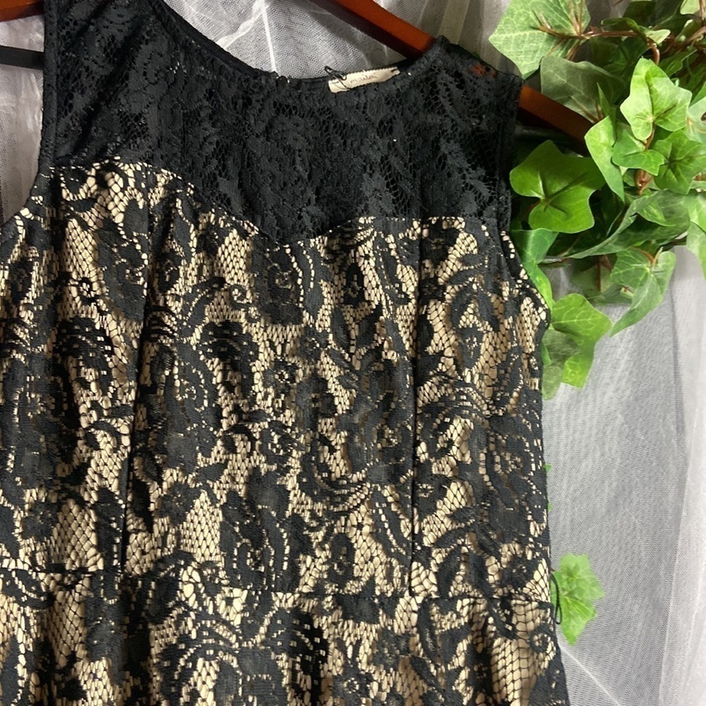 Maitai  Back Embroidery Lace Dress​ - Picture 5 of 8